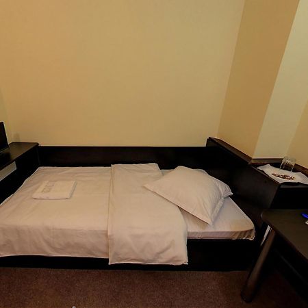 Casa Teilor Hotel Pitesti Room photo